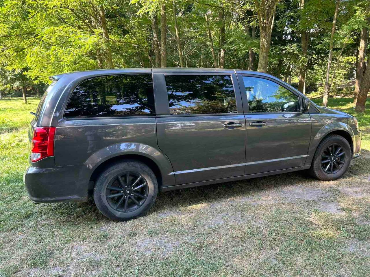 Dodge Caravan - фото 8