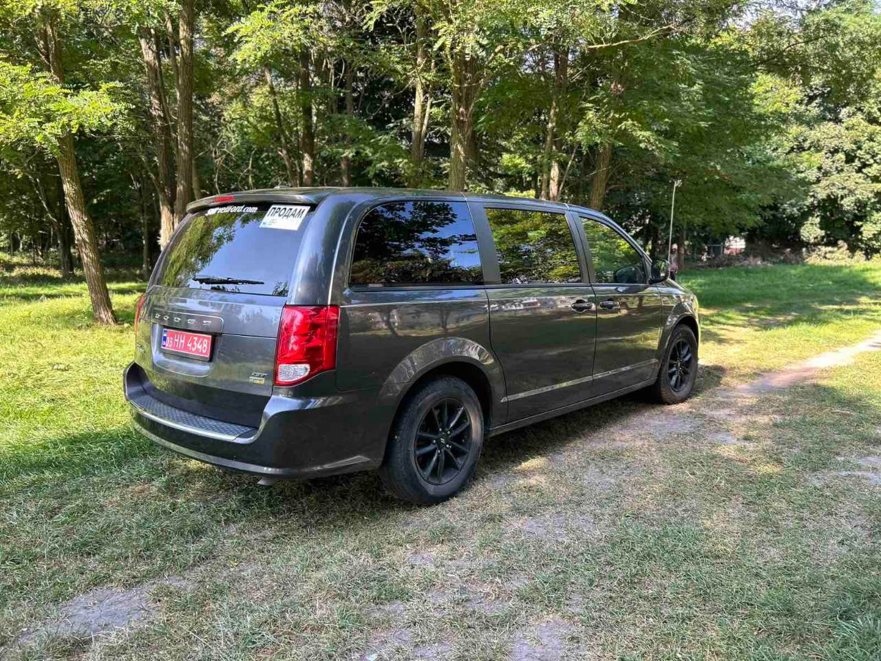 Dodge Caravan - фото 11