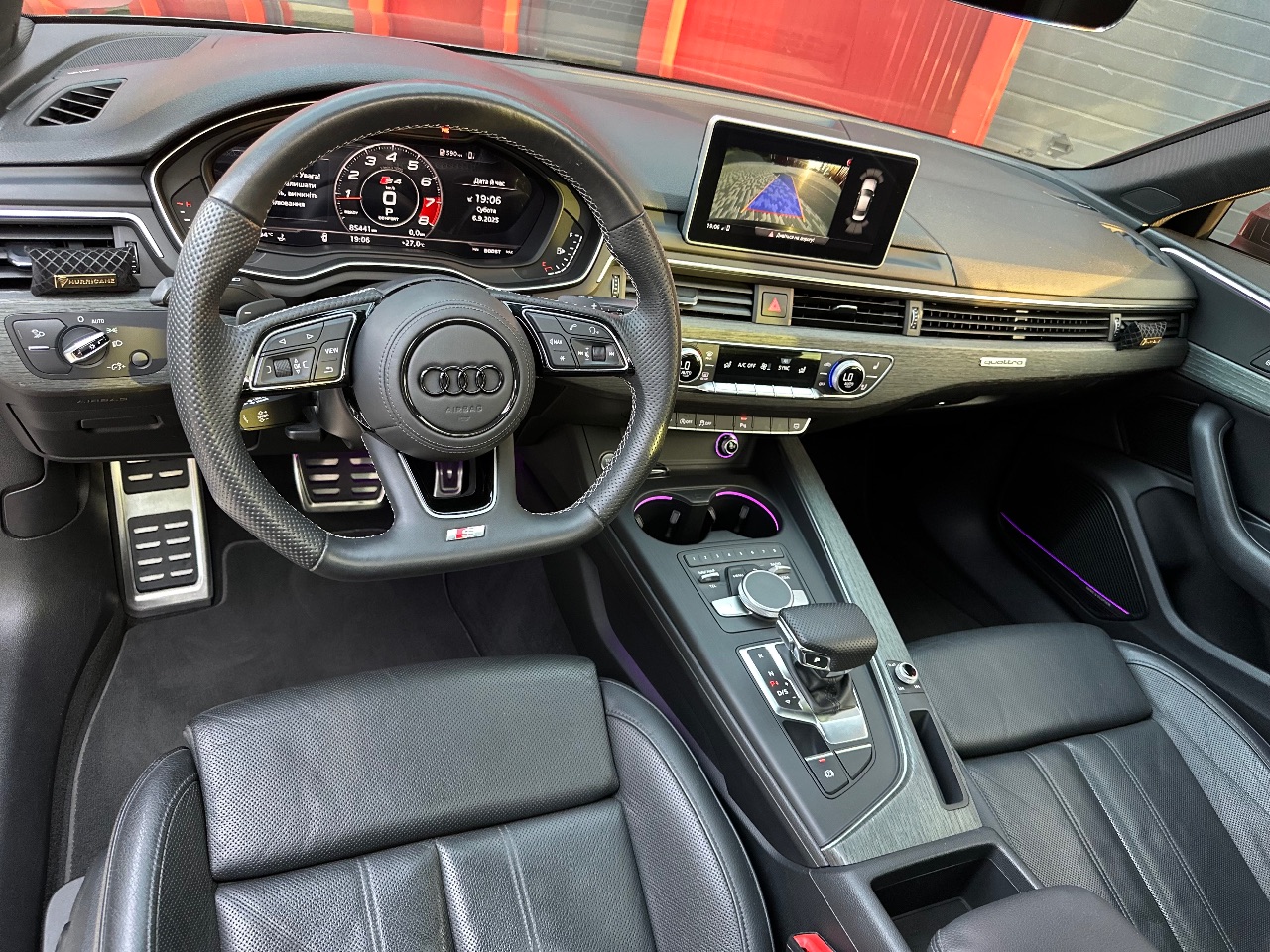 Audi A4 - фото 39