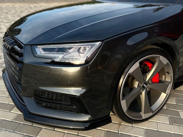 Audi A4 - фото 5