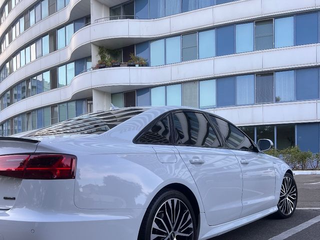 Audi A6 - фото 1