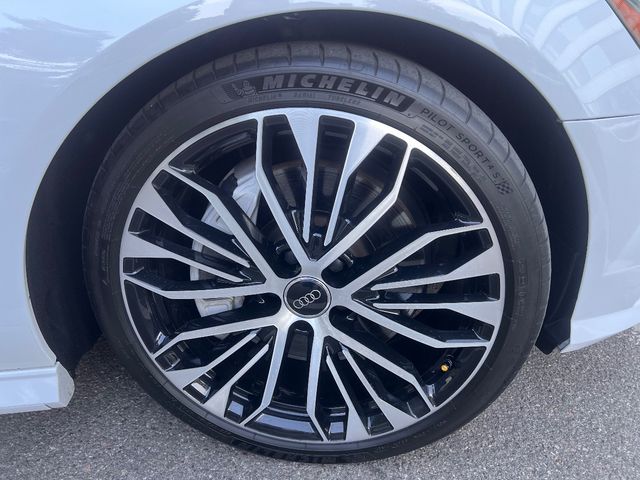 Audi A6 - фото 3