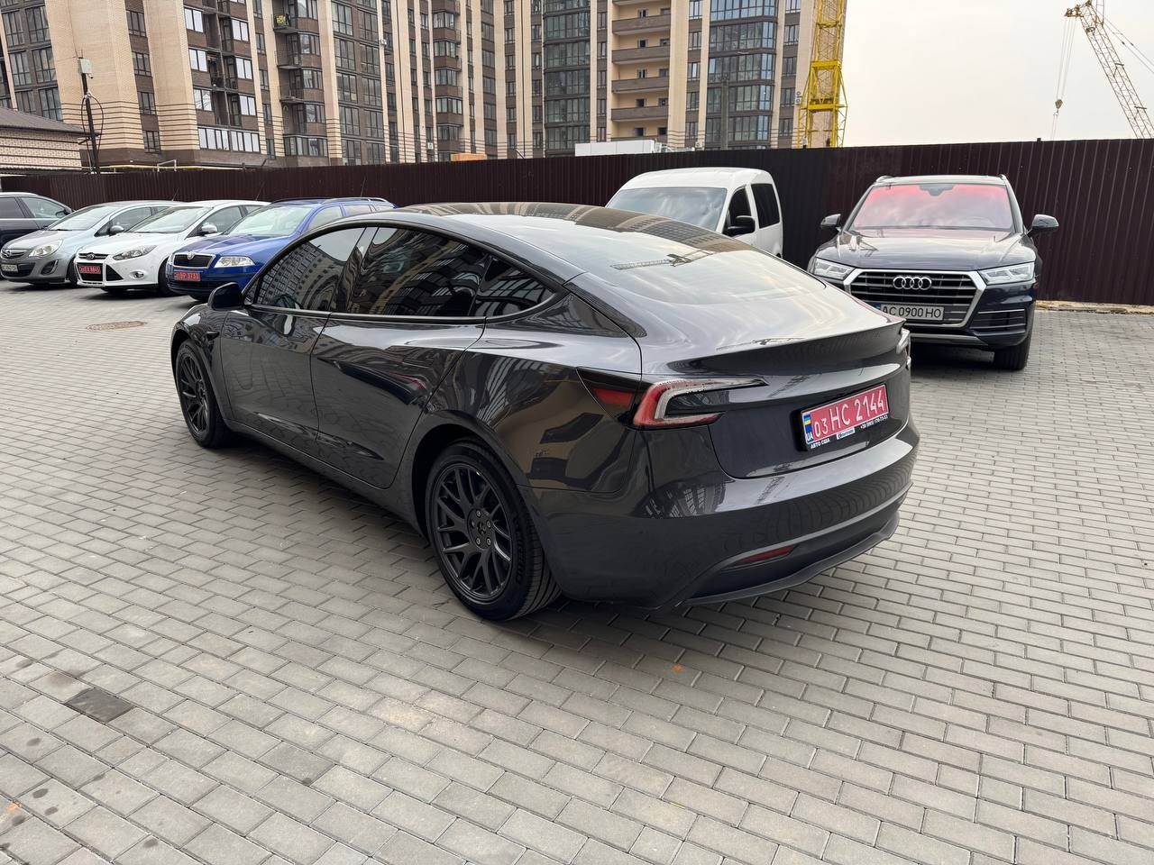 Tesla Model 3 - фото 19
