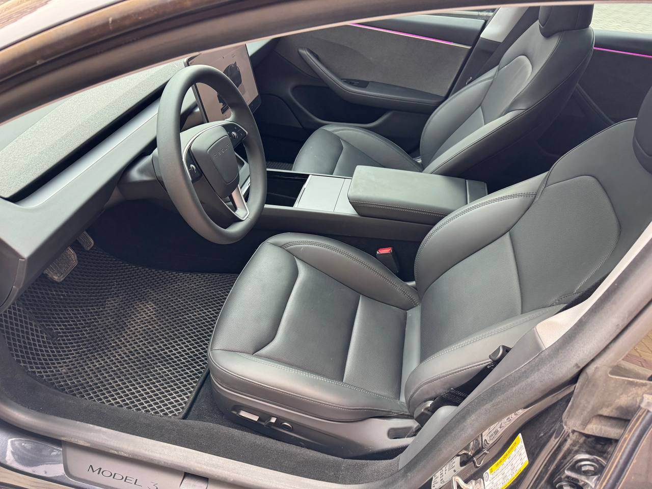 Tesla Model 3 - фото 7