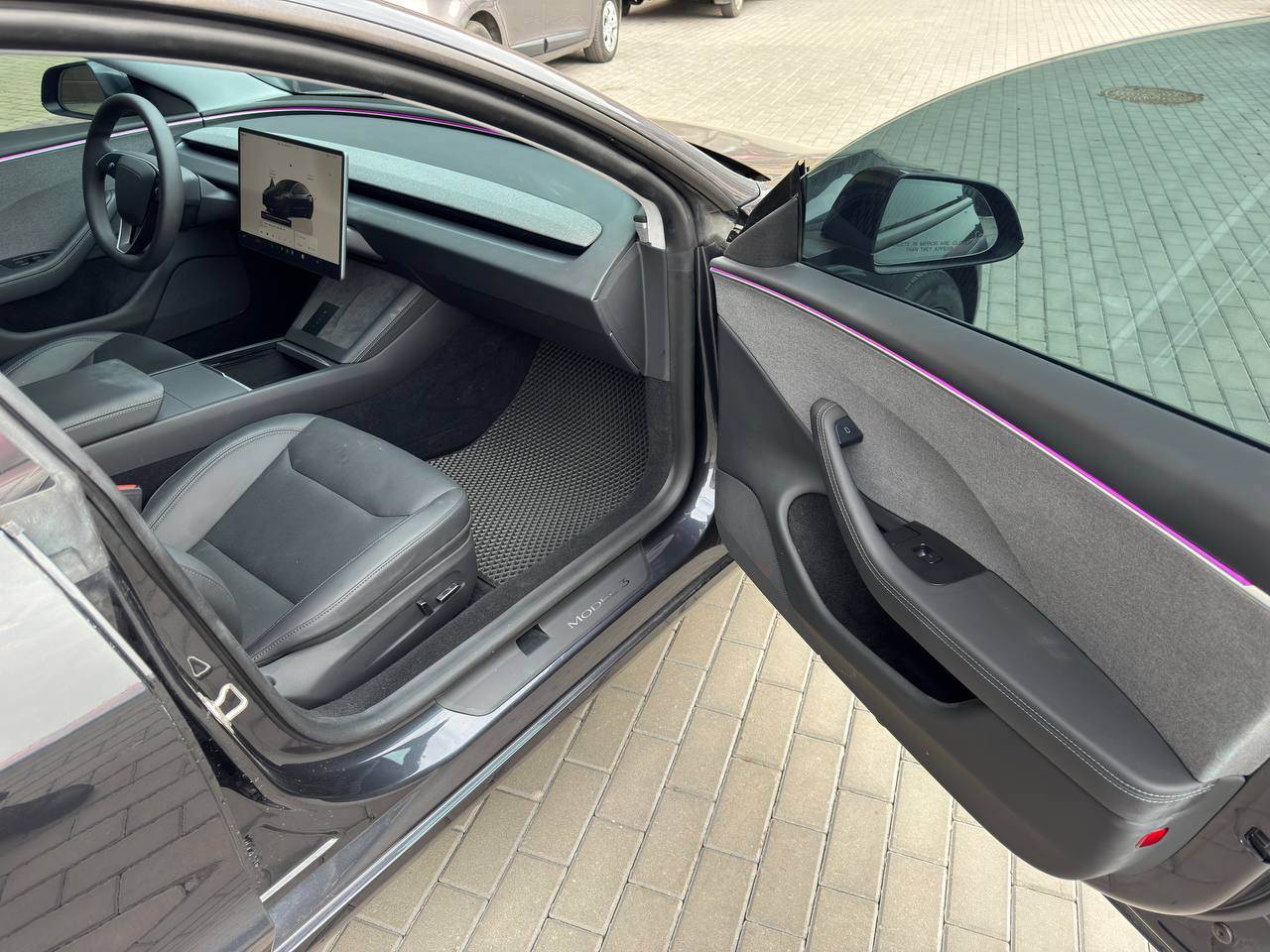 Tesla Model 3 - фото 24