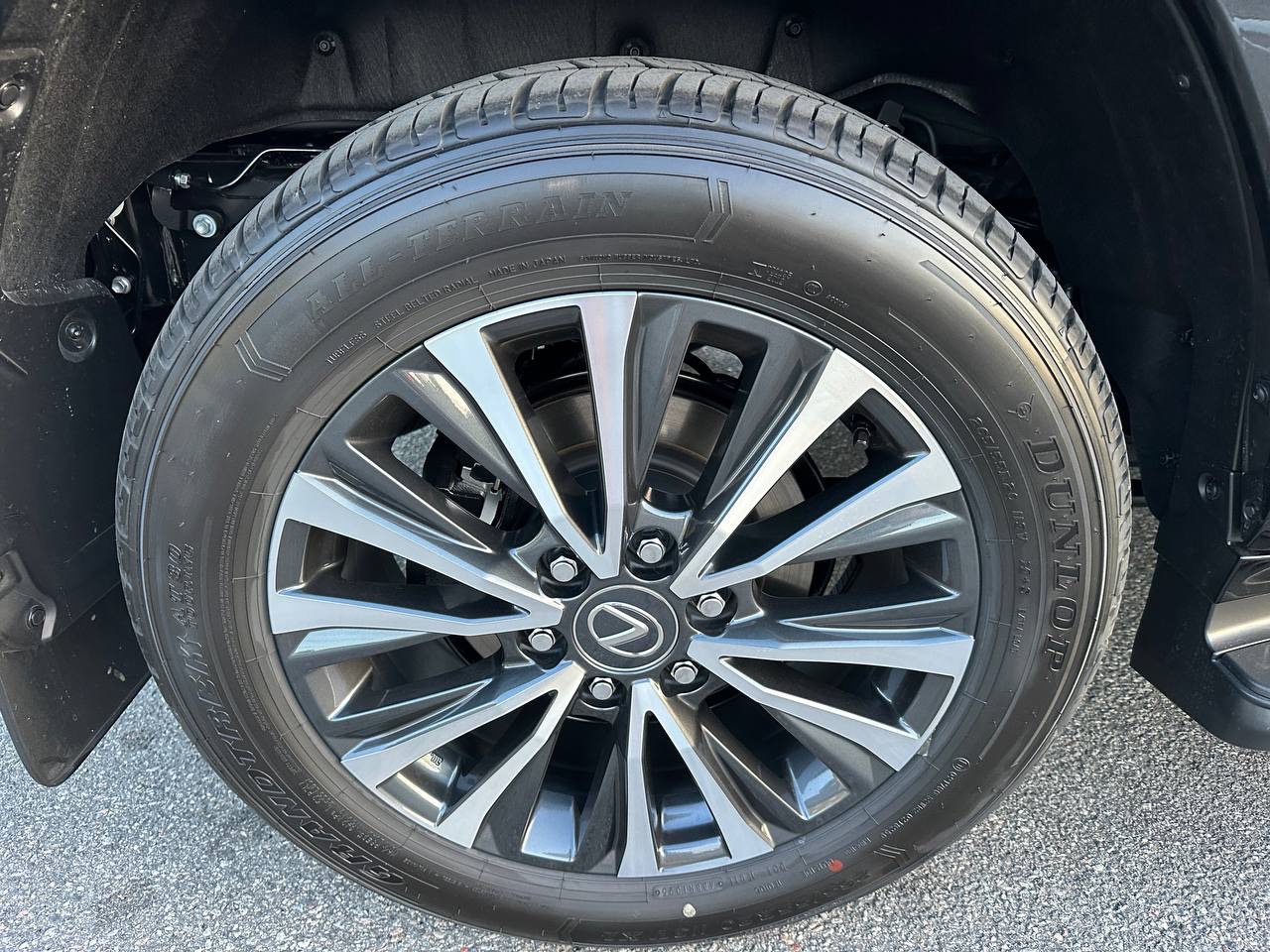 Lexus LX - фото 19