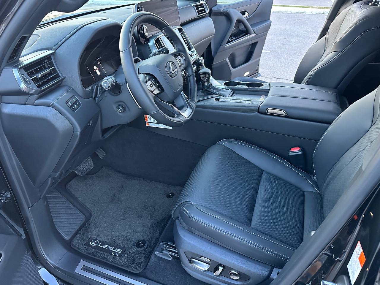 Lexus LX - фото 15