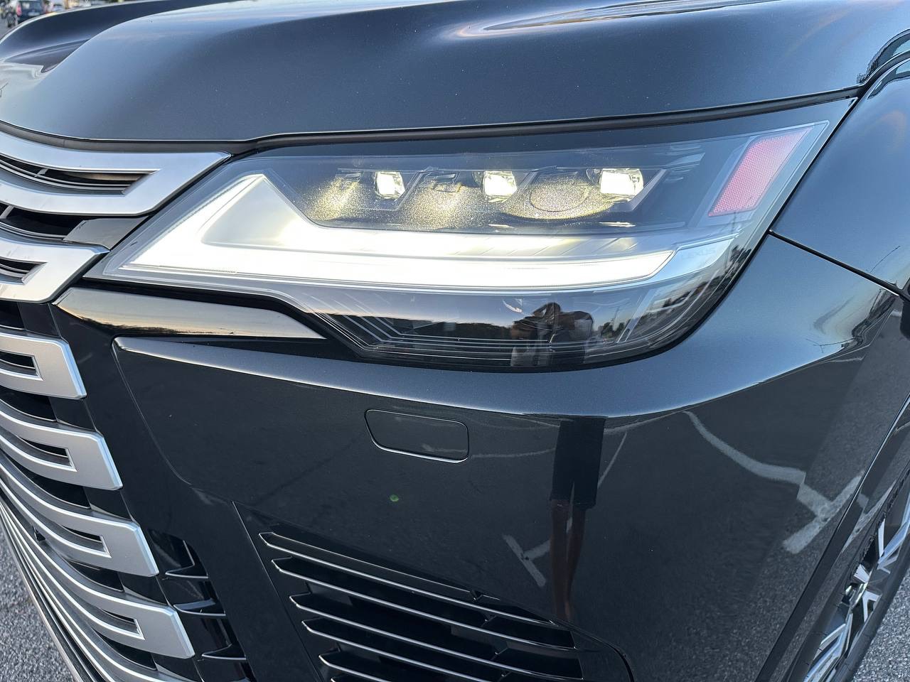 Lexus LX - фото 8