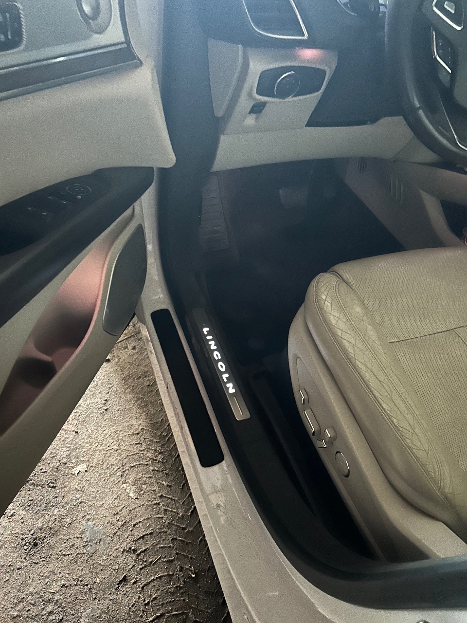 Lincoln MKX - фото 4