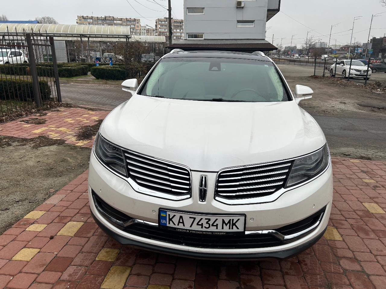 Lincoln MKX - фото 1