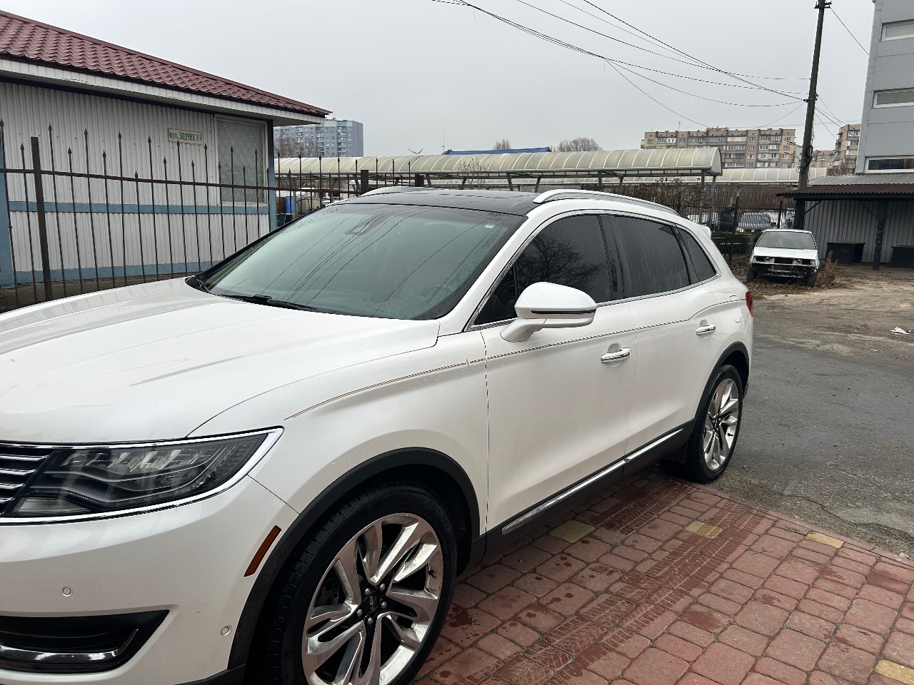 Lincoln MKX - фото 3