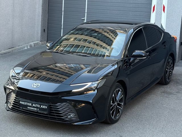 Toyota Camry - фото 4