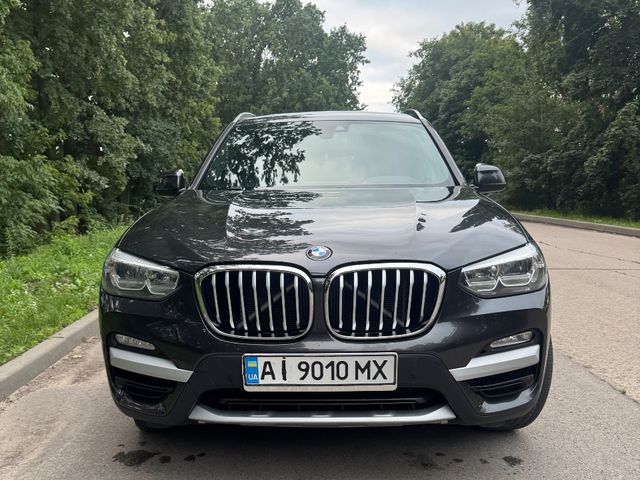 BMW X3 - фото 1