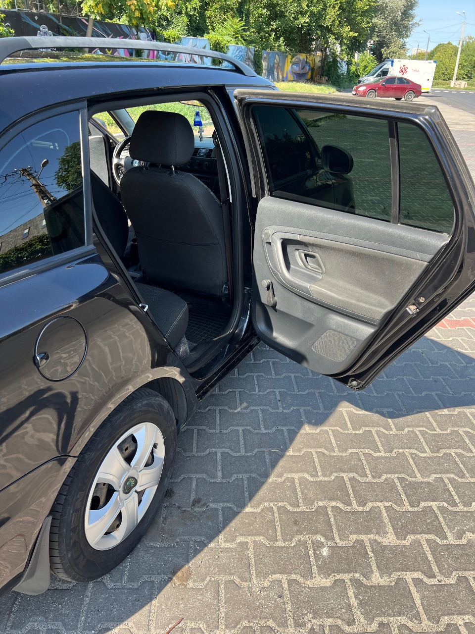 Skoda Fabia - фото 12