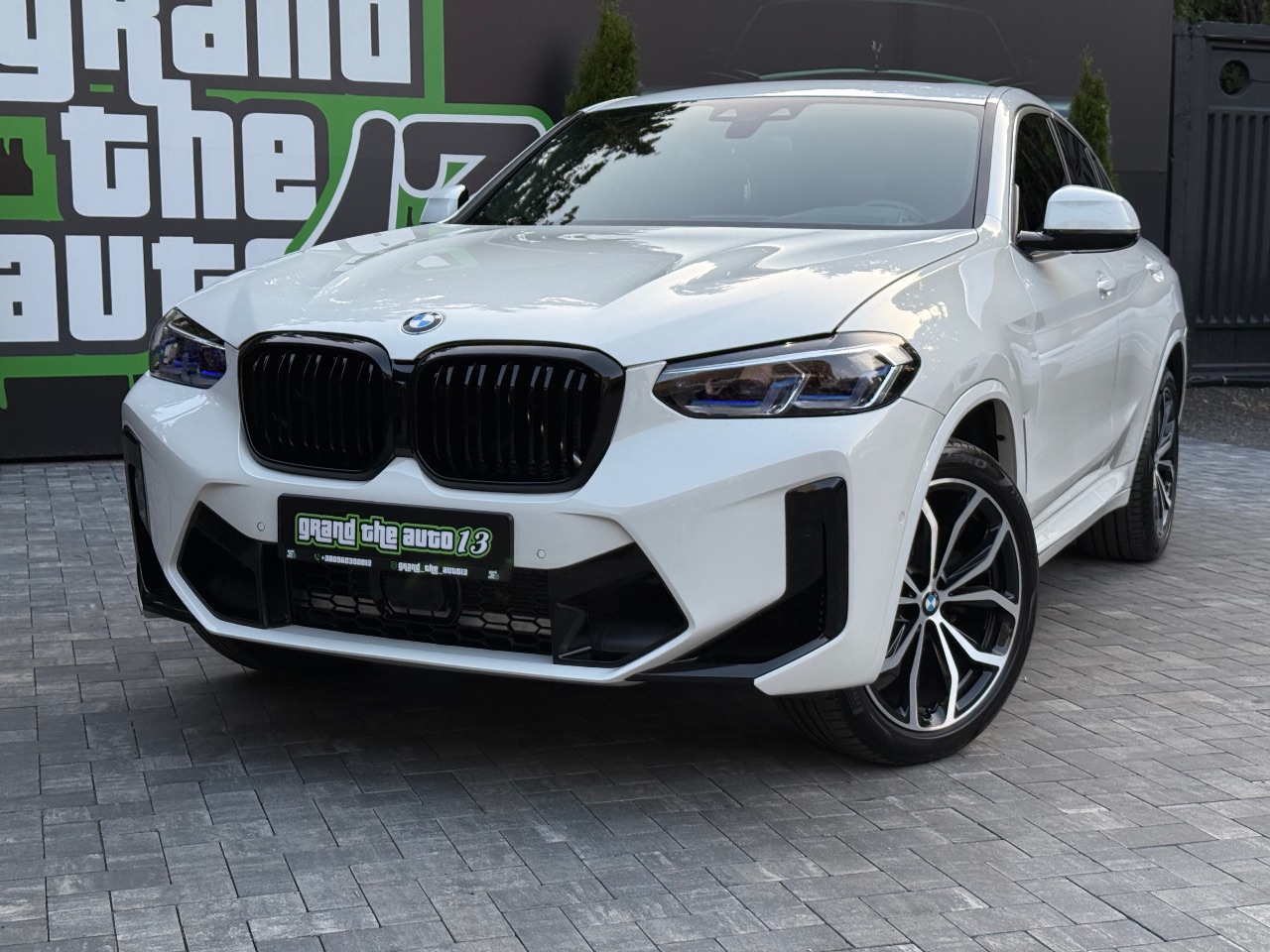 BMW X4 - фото 11