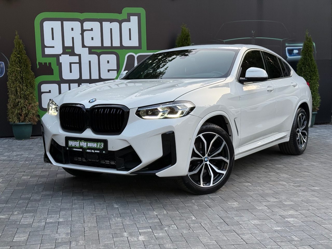 BMW X4 - фото 2