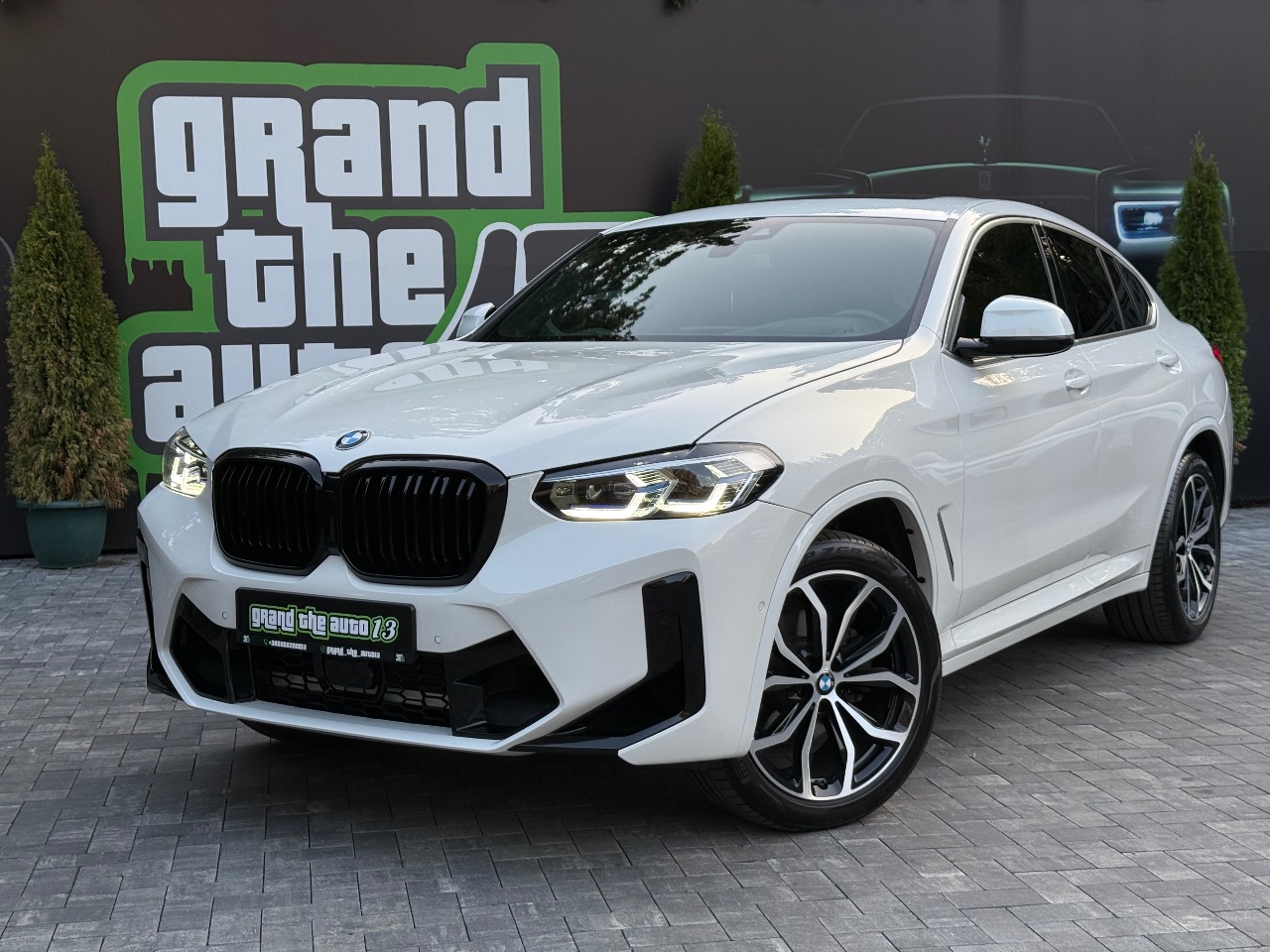 BMW X4 - фото 12