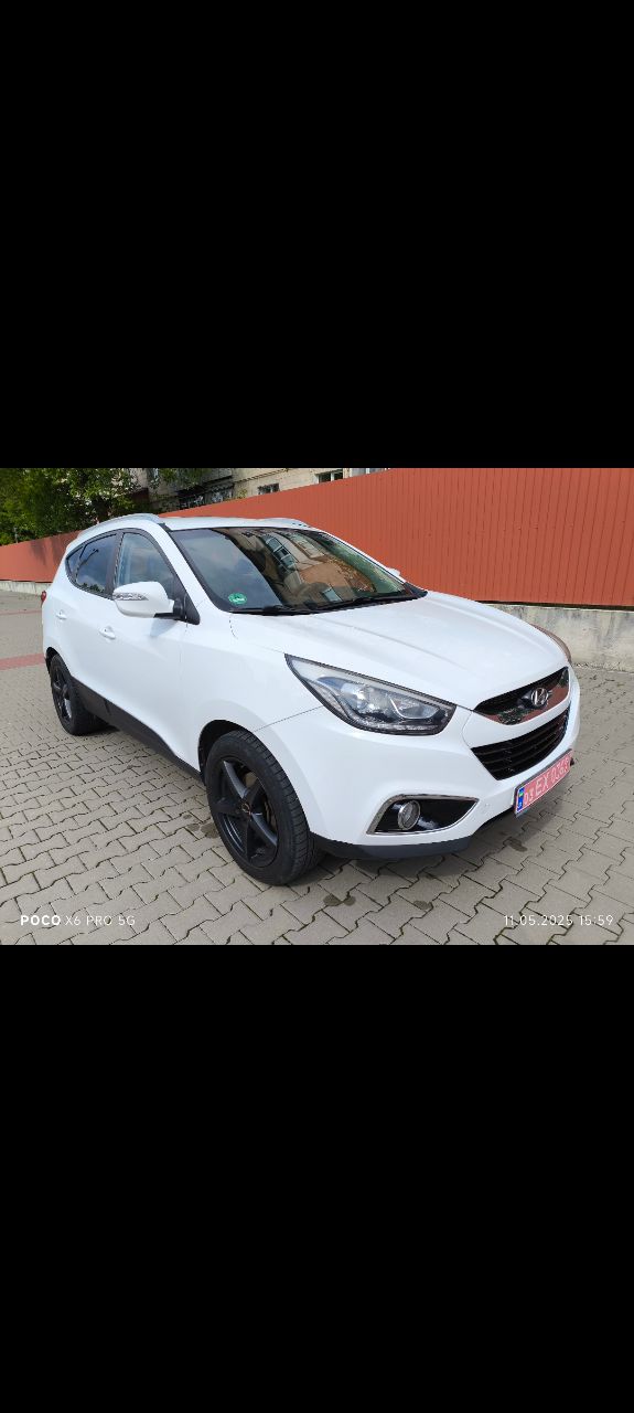 Hyundai ix35 - фото 11