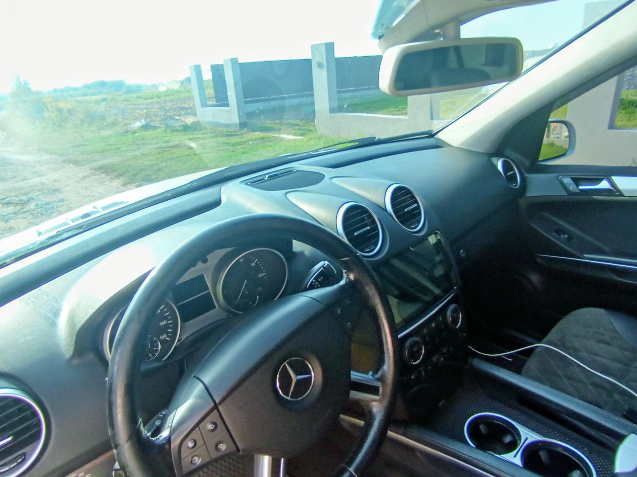 Mercedes-Benz M-Класс - фото 25