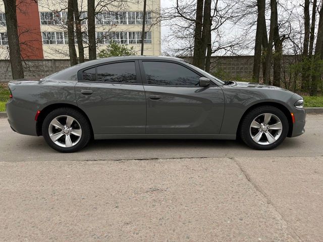 Dodge Charger - фото 3