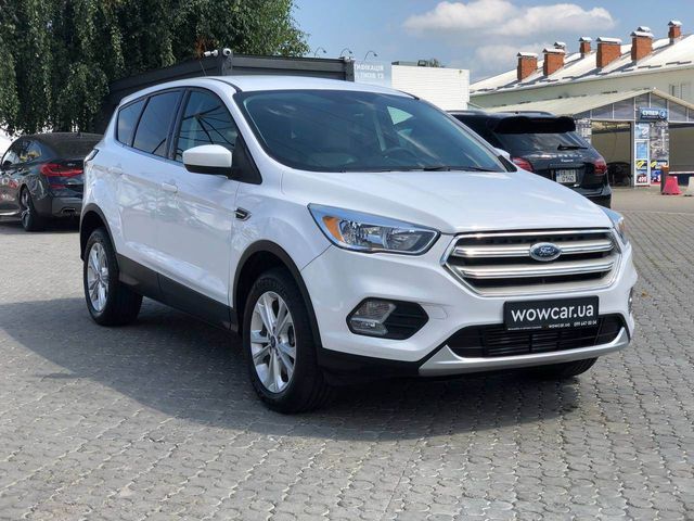 Ford Escape - фото 1
