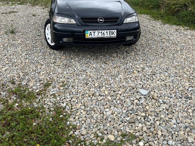 Opel Astra - фото 2
