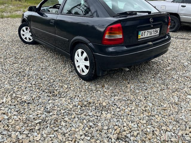 Opel Astra - фото 4