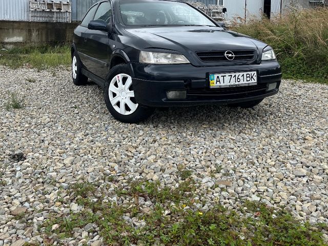 Opel Astra - фото 1