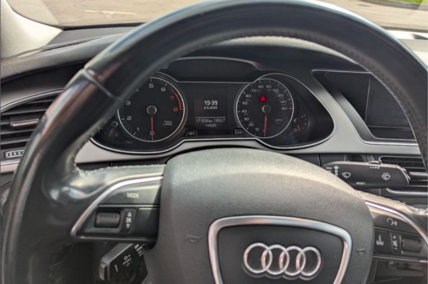 Audi A4 - фото 10