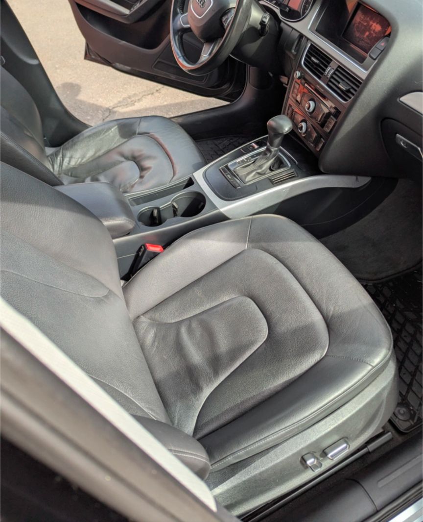 Audi A4 - фото 12