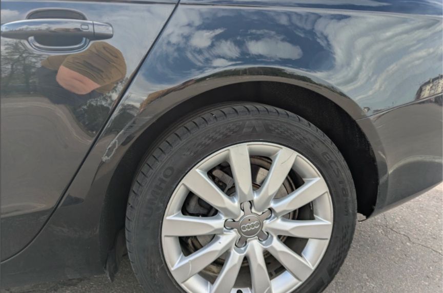 Audi A4 - фото 7