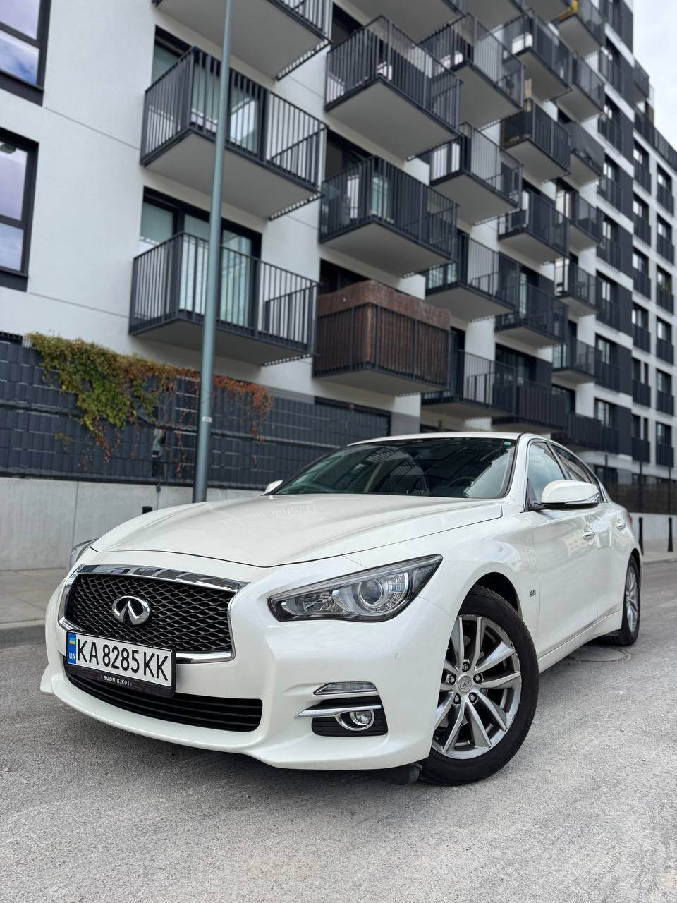 Infiniti Q50 - фото 2