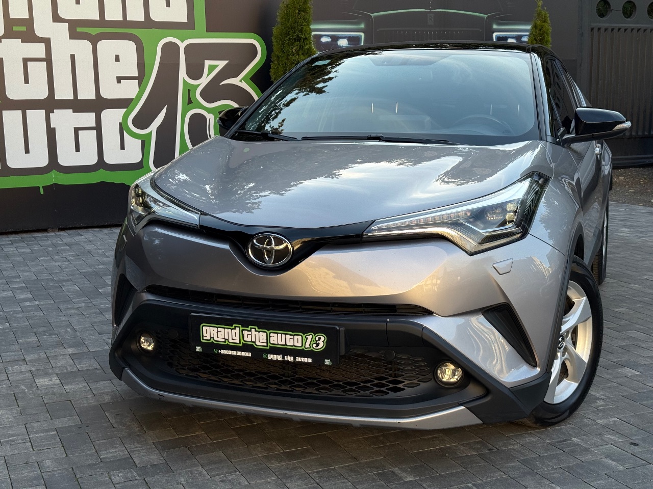 Toyota C-HR - фото 11