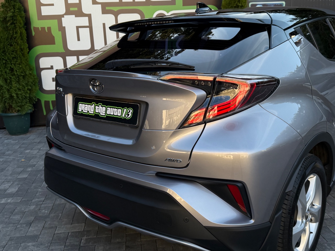 Toyota C-HR - фото 61