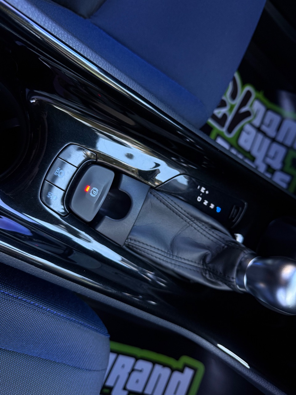 Toyota C-HR - фото 53