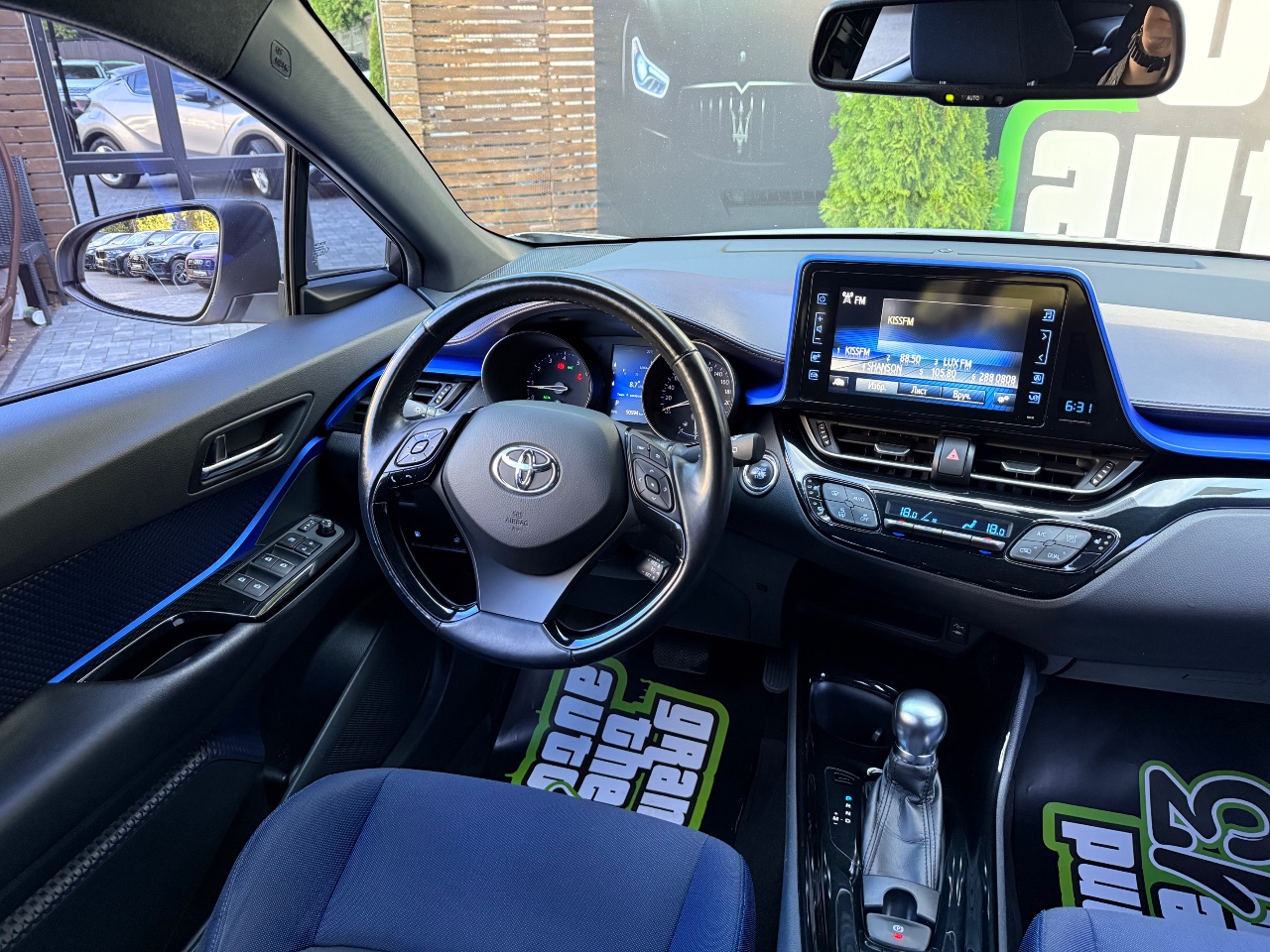 Toyota C-HR - фото 46