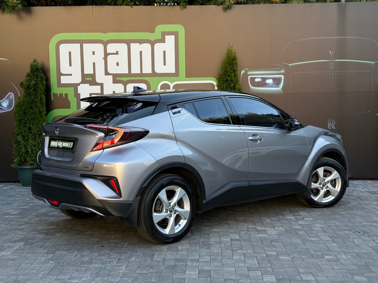 Toyota C-HR - фото 64