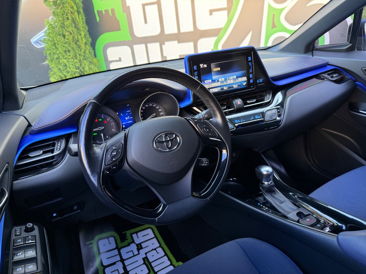 Toyota C-HR - фото 22