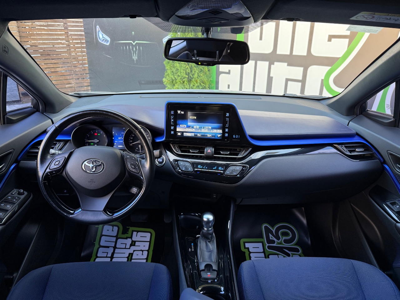 Toyota C-HR - фото 45