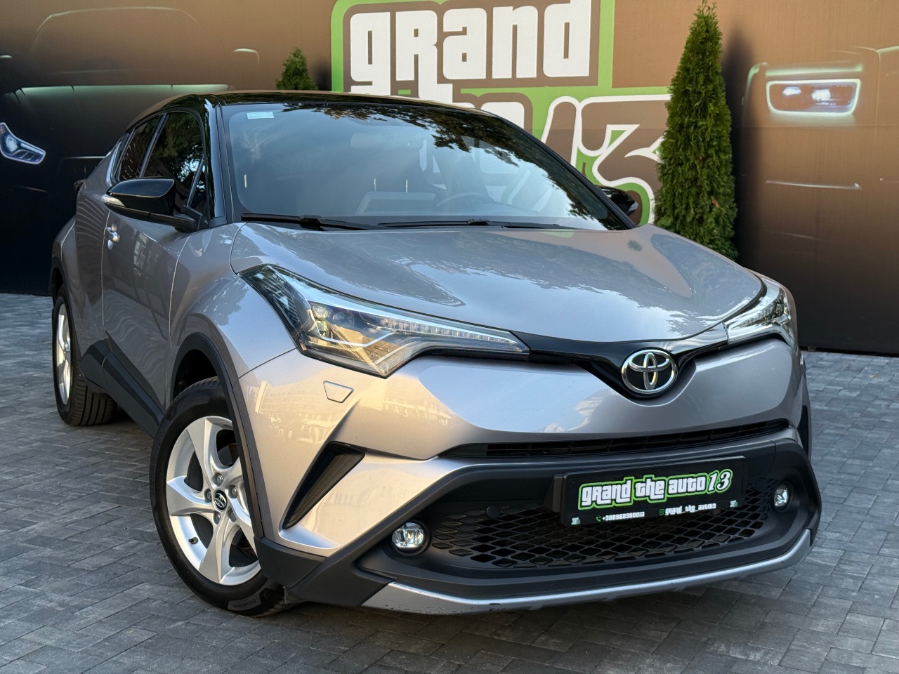 Toyota C-HR - фото 10