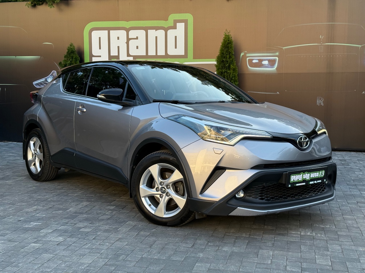 Toyota C-HR - фото 1