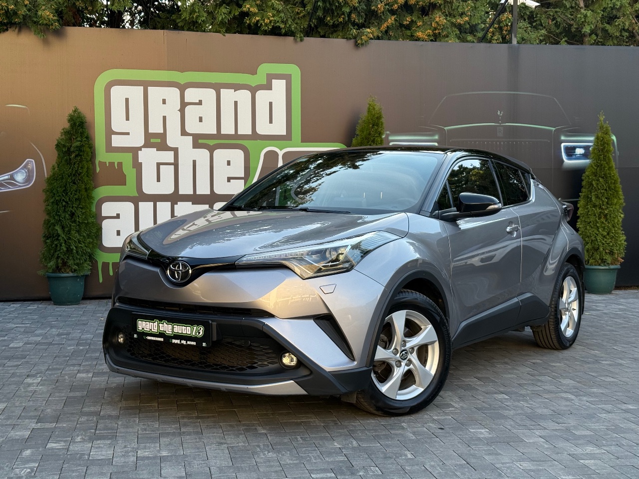 Toyota C-HR - фото 12