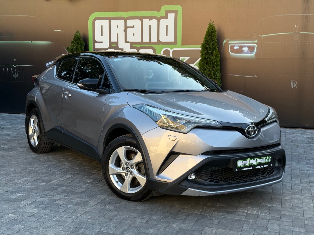 Toyota C-HR - фото 9
