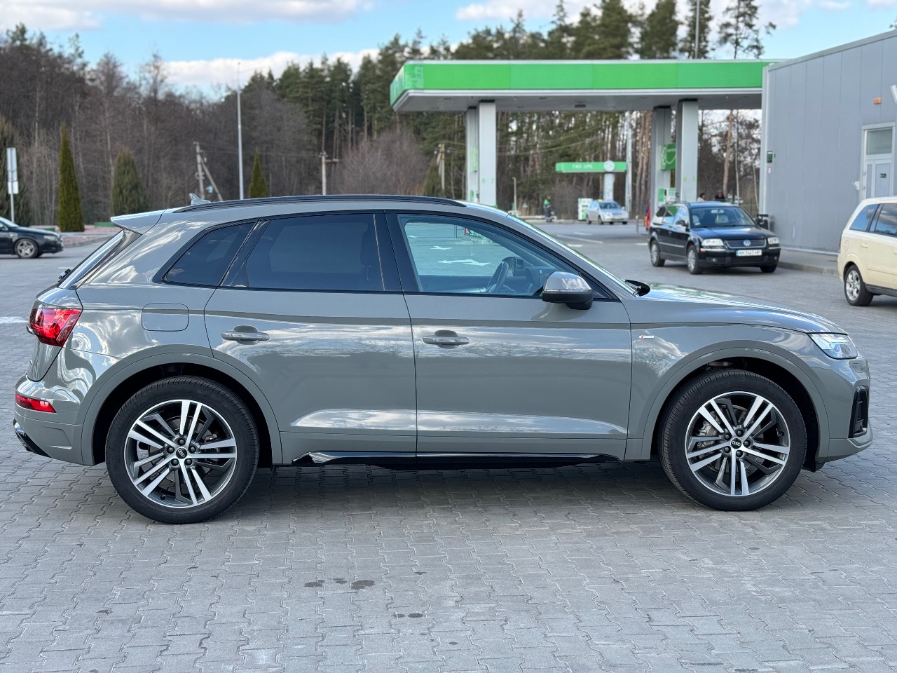 Audi Q5 - фото 2