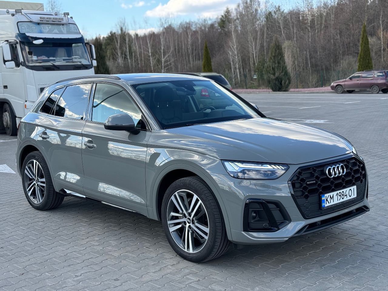 Audi Q5 - фото 1