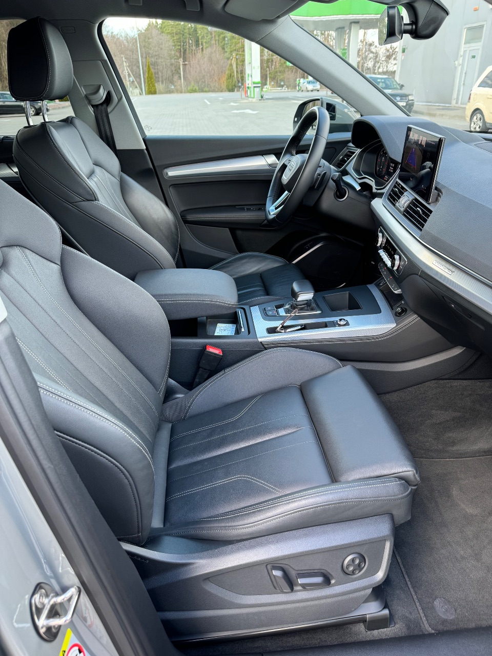 Audi Q5 - фото 8