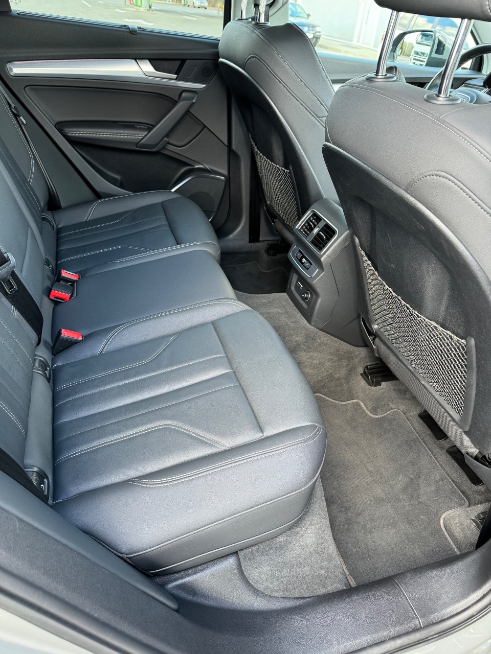 Audi Q5 - фото 10