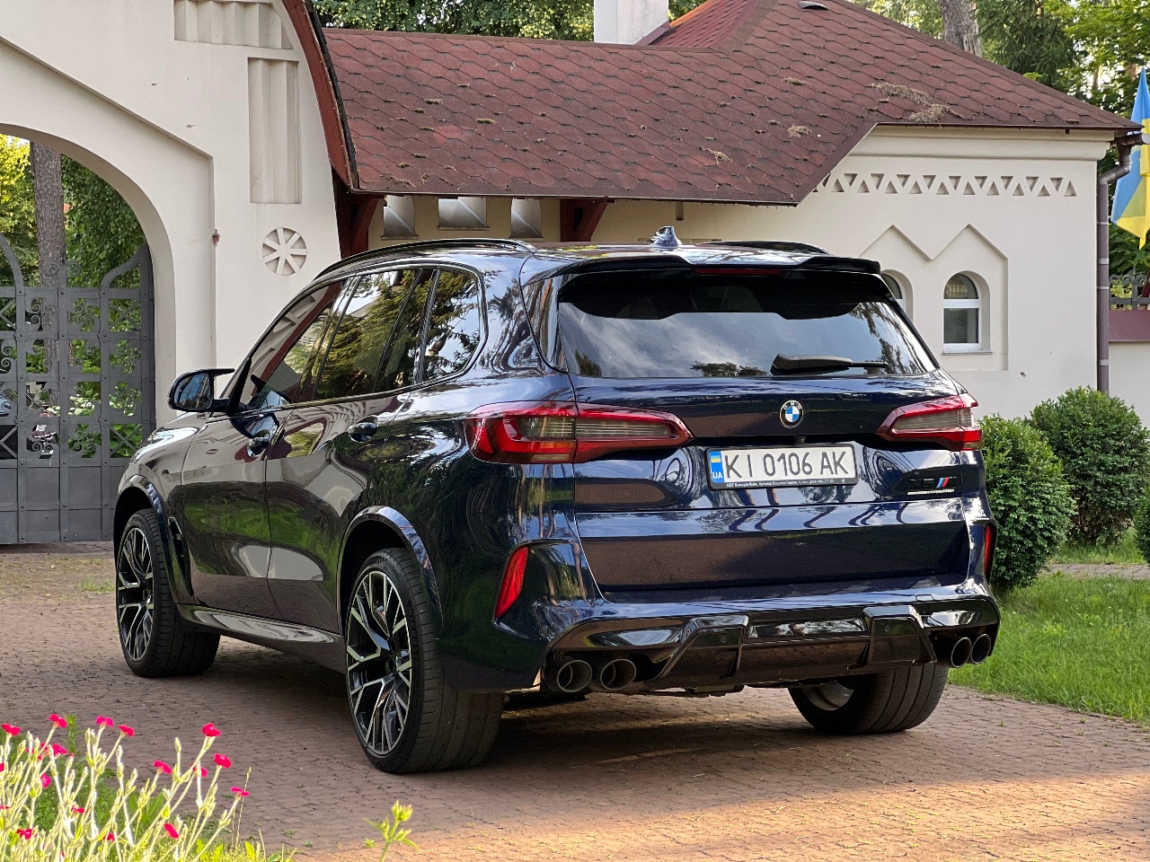 BMW X5 M - фото 23