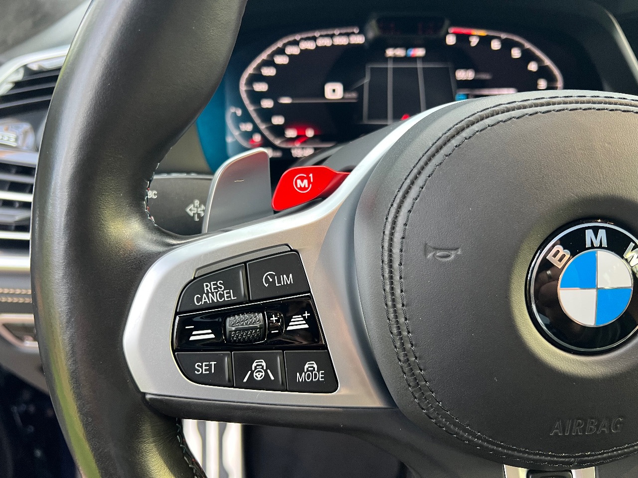 BMW X5 M - фото 70