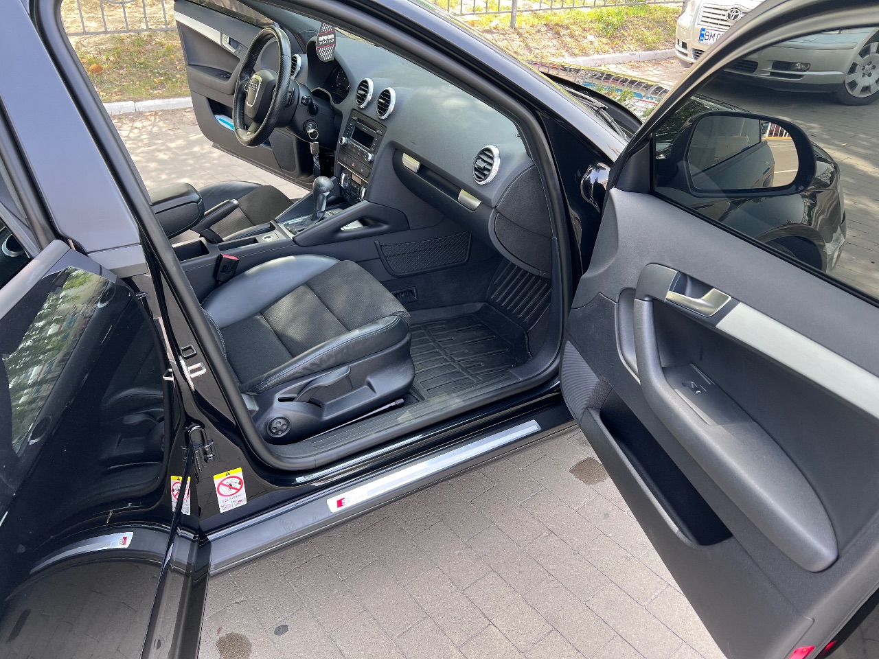 Audi A3 - фото 8